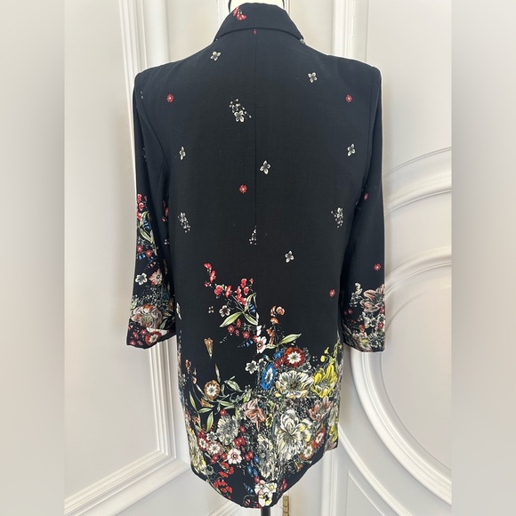 Beulah Black Floral Rolled Up Sleeve Blazer (Size Medium) - Picture 5 of 7